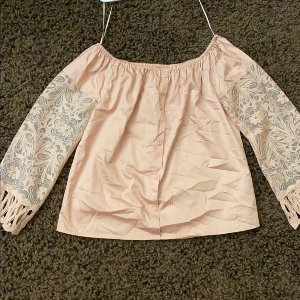 Off-the-shoulder Romeo + Juliet Couture Blouse